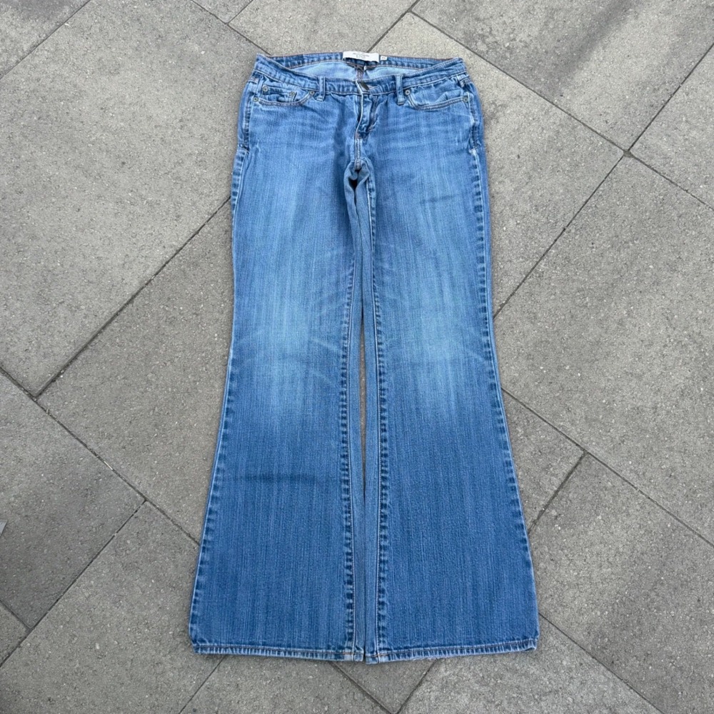 Abercrombie & Fitch Low Rise Flare Jeans Medium Wash Size 4S Stretch Y2K Denim